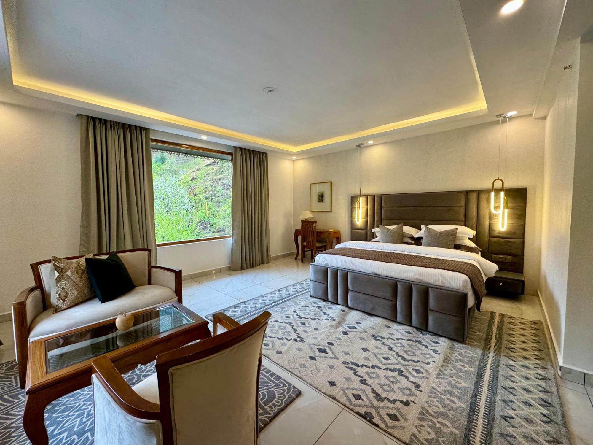 Ausnya Tirthan Banjar Exterior photo